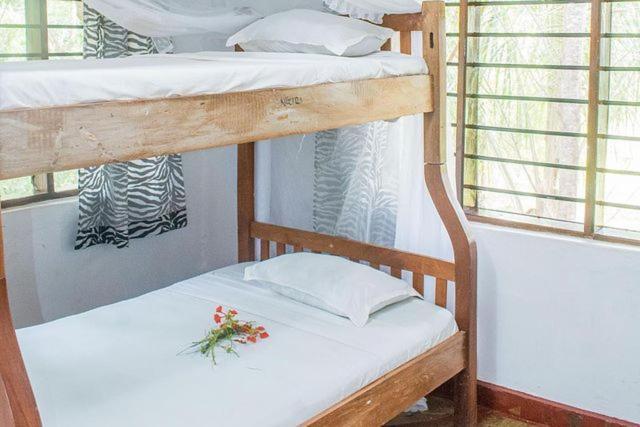 Kijani Cottages Diani เดียนีบีช ภายนอก รูปภาพ
