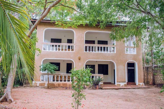 Kijani Cottages Diani เดียนีบีช ภายนอก รูปภาพ