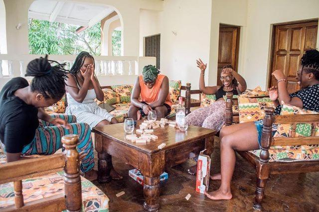 Kijani Cottages Diani เดียนีบีช ภายนอก รูปภาพ