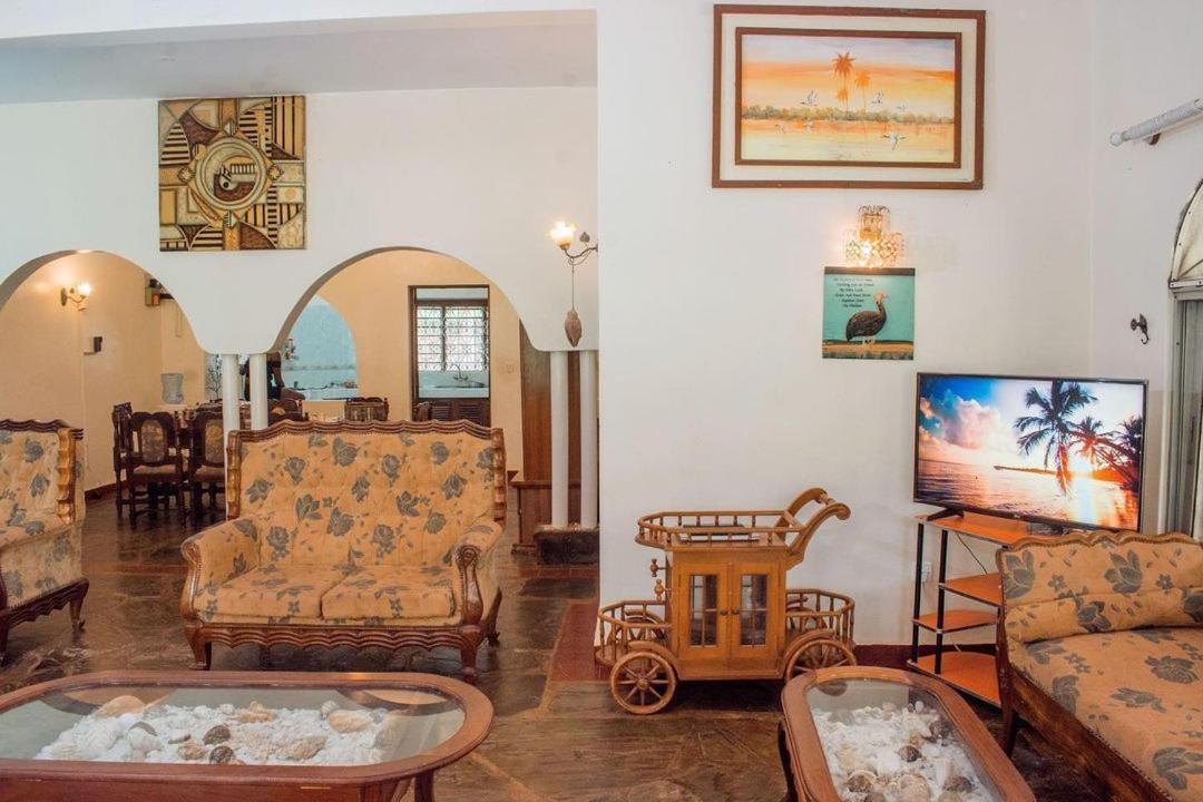 Kijani Cottages Diani เดียนีบีช ภายนอก รูปภาพ